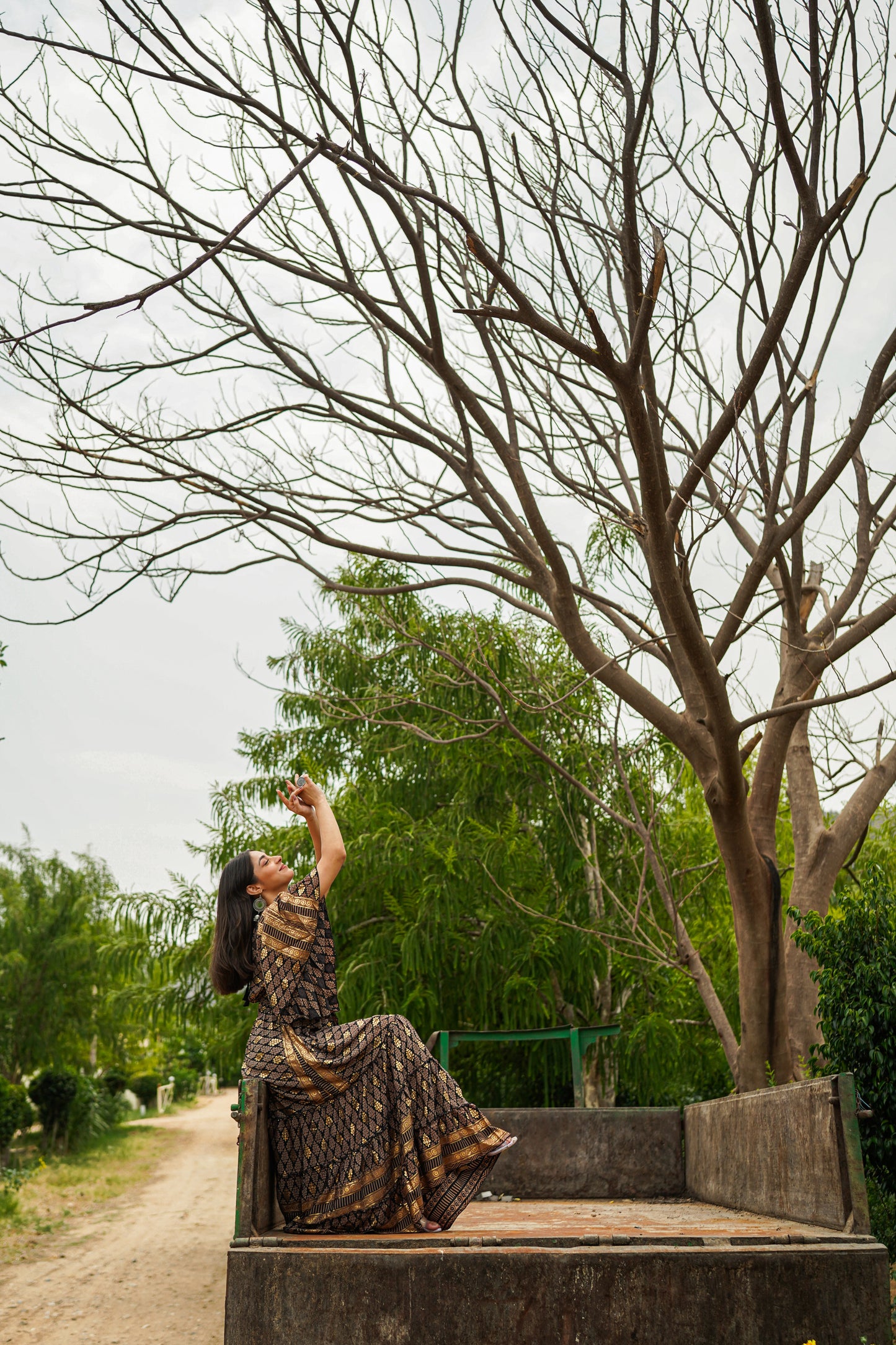 Black & Golden Long  String Dress